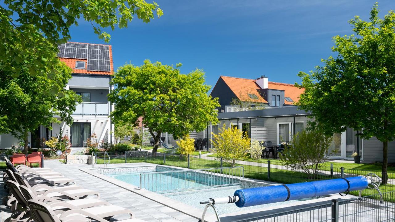 Medusa Apartamenty I Bungalowy นีคอร์เซ ภายนอก รูปภาพ