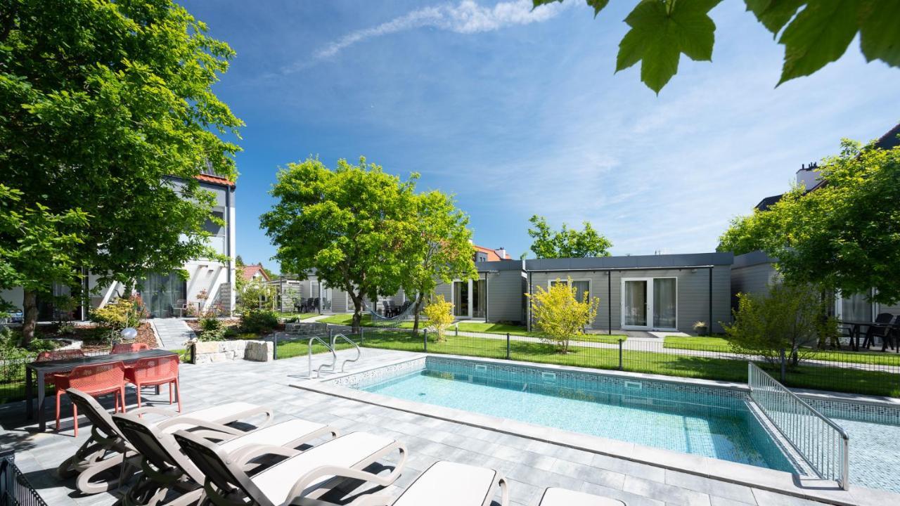 Medusa Apartamenty I Bungalowy นีคอร์เซ ภายนอก รูปภาพ